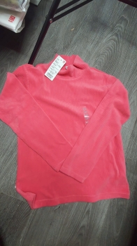 Áo thun tay dài cao cổ màu hồng Uniqlo cho bé